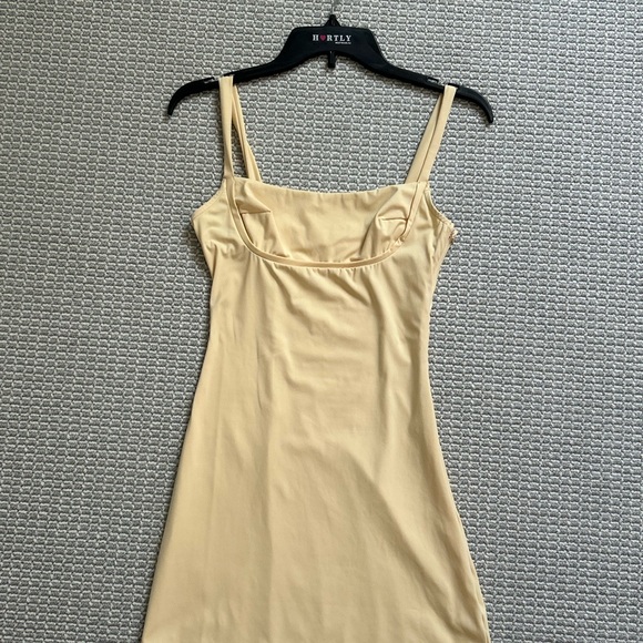 Elegant Cream Mini Dress - Picture 1 of 4